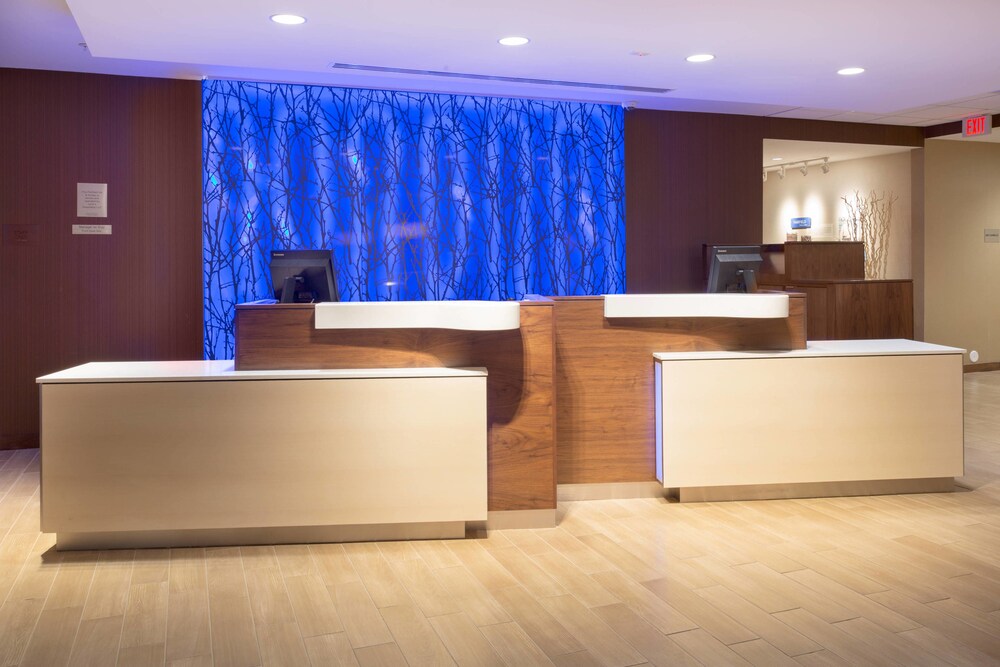 Fairfield Inn & Suites by Marriott Burlington - photo 24