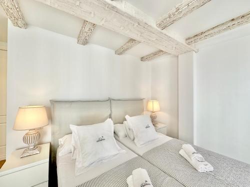 Old Town Modern Flat 4 Minutes From Beach EaW Homes — 4-Star Luxury Hotel in Marbella, Spain