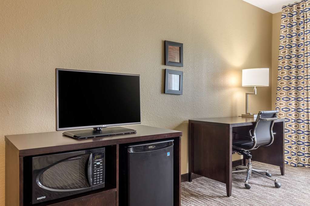 Suburban Studios Arlington Heights Elk Grove - photo 6