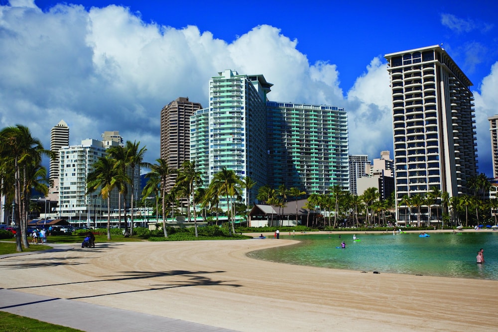 Waikiki Marina Resort at the Ilikai - photo 22