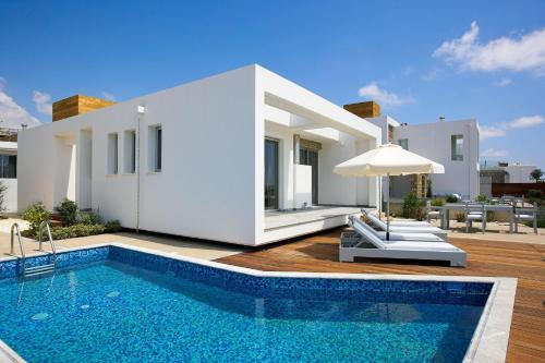 Luxury Cyprus Villa Aqua Villa Private Pool Sea View — 4-Star Luxury Hotel in Paphos, Cyprus