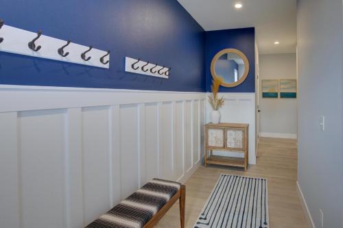 Otter Spotter On The Water in Ocean Shores, United States