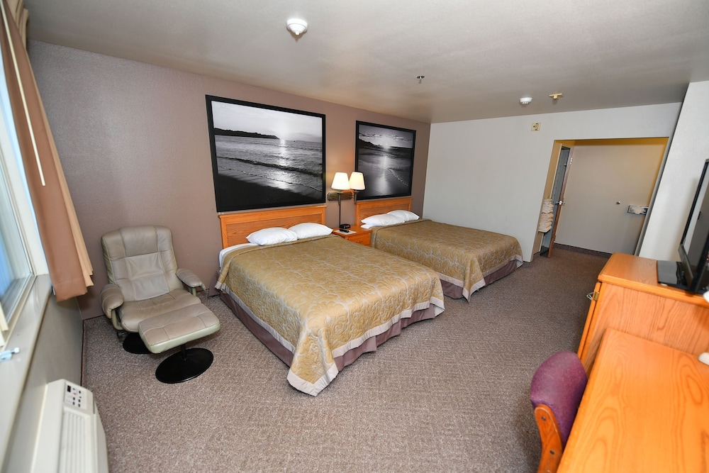 Costa Mesa Inn - photo 17