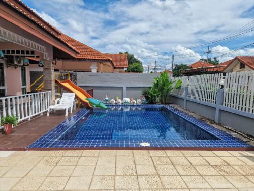Bluepool Villa Pattaya — 4-Star Luxury Hotel in Pattaya, Thailand