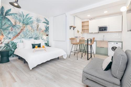 Exclusive Comedia Apartments — 4-Star Luxury Hotel in Malaga, Spain