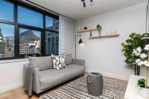 Stylish Studio in The Tokyo Rooftop Pool & Braai