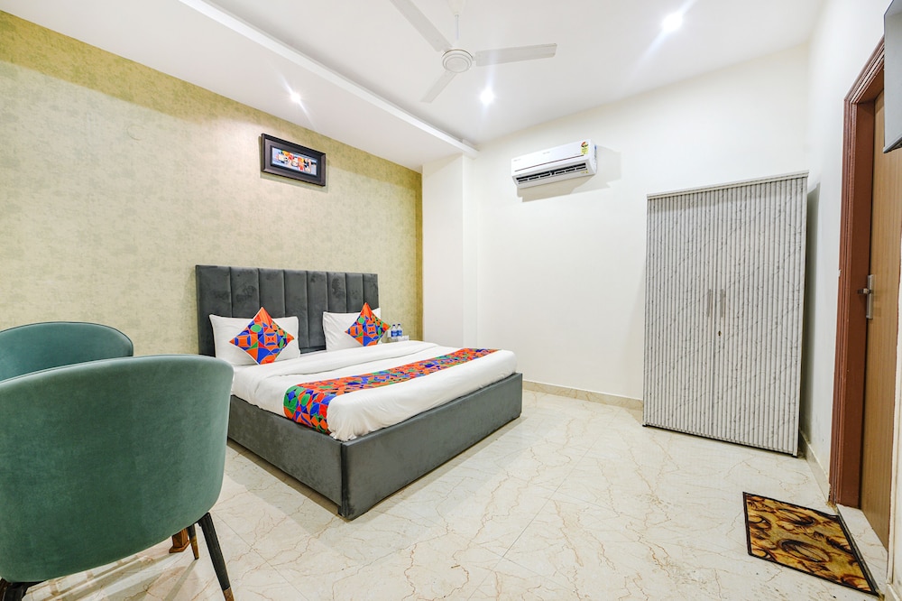 FabHotel Kavya Inn Nr The Mall of Faridabad in Faridabad, India