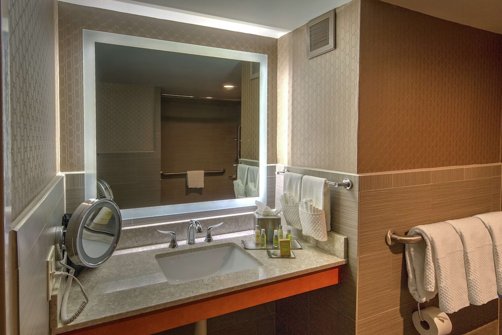 DoubleTree by Hilton Hotel Memphis - photo 37