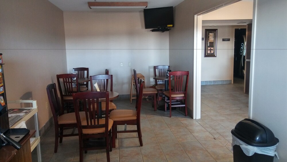 Briarwood Inn of Sparta - photo 28