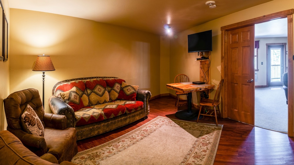 Callahan's Mountain Lodge - photo 46