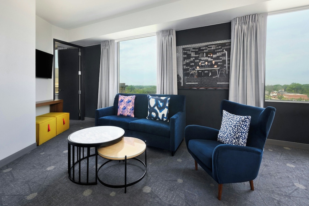 Aloft Greenville Downtown - photo 18