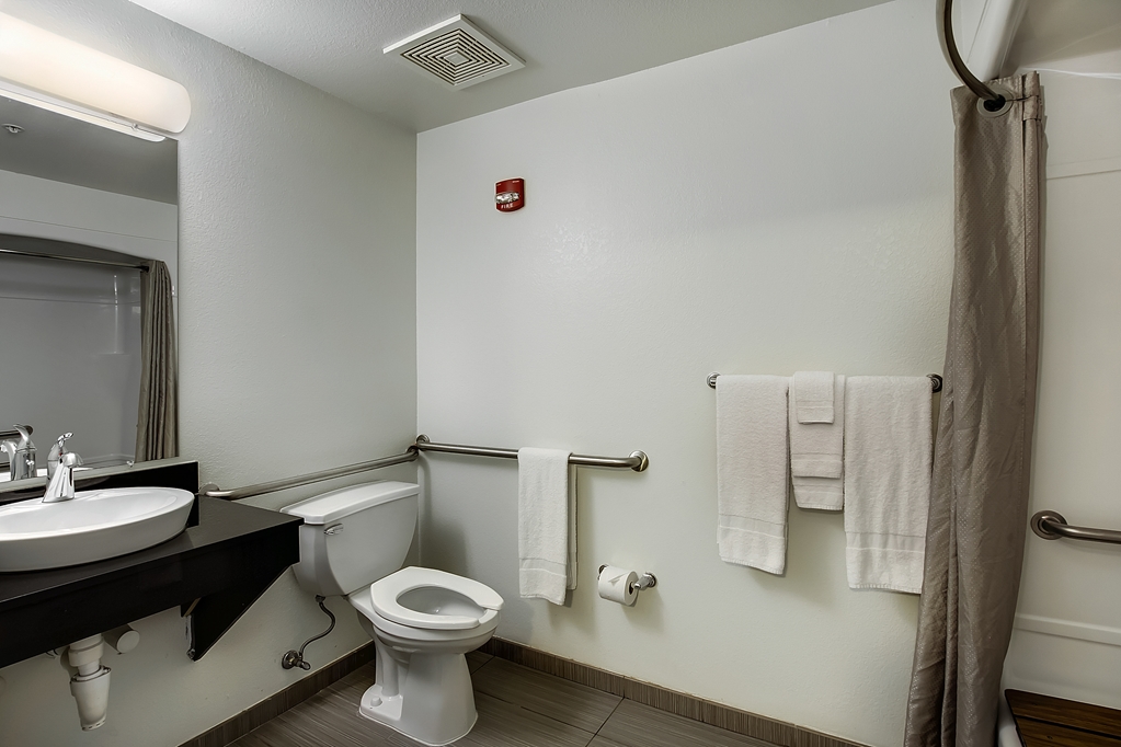Studio 6 East Brunswick NJ NYC Area - photo 23