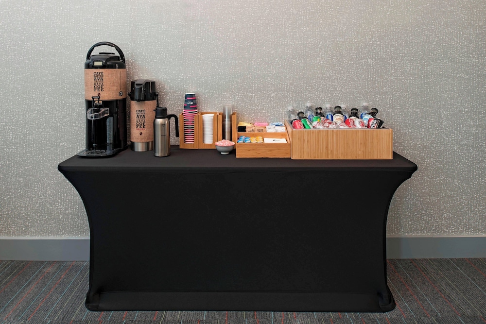 Aloft Austin at The Domain - photo 47
