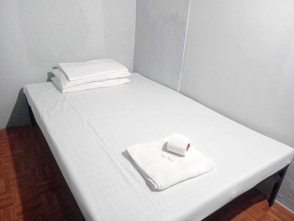 OYO 1169 Sky Infinity Inn in Pasay, Philippines