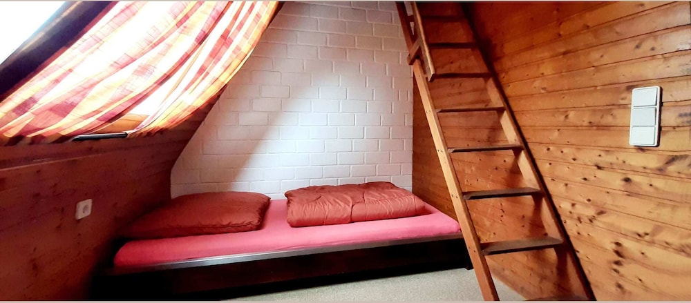 Geraeumiges Apartment mit Privater Terrasse — Bestwig — photo 3