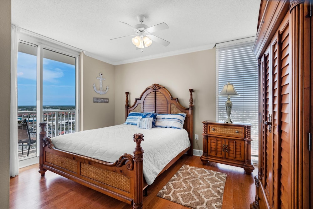 Majestic Beach Towers 1 1701 - photo 4