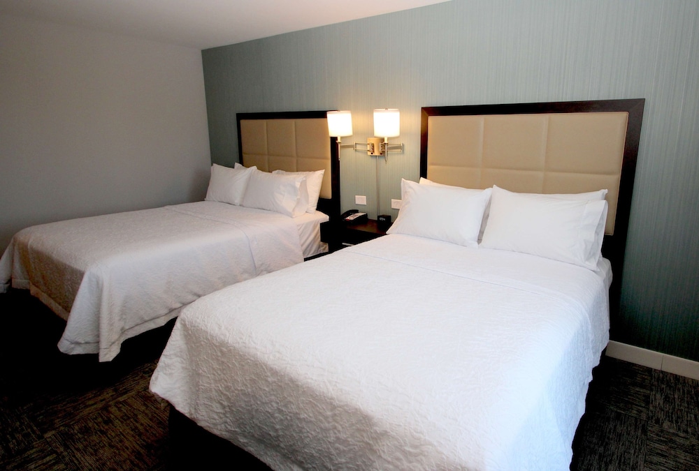 Hampton Inn Suffolk - photo 26