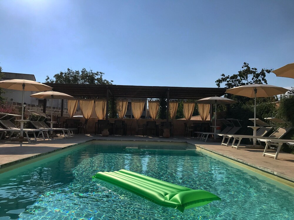 La Corte dei Colori — 4-Star Luxury Hotel in Spongano, Italy