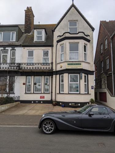 Cleasewood Guest House — 4-Star Luxury Hotel in Great Yarmouth, United Kingdom