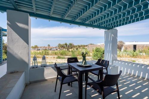 Beachside House in Naousa — Naousa — photo 3
