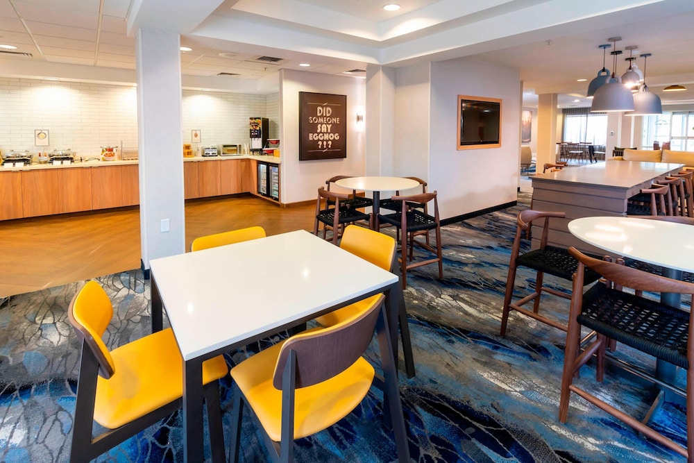 Fairfield Inn & Suites by Marriott Bend Downtown - photo 31