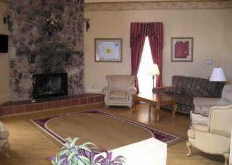Pan American Inn & Suites - photo 16