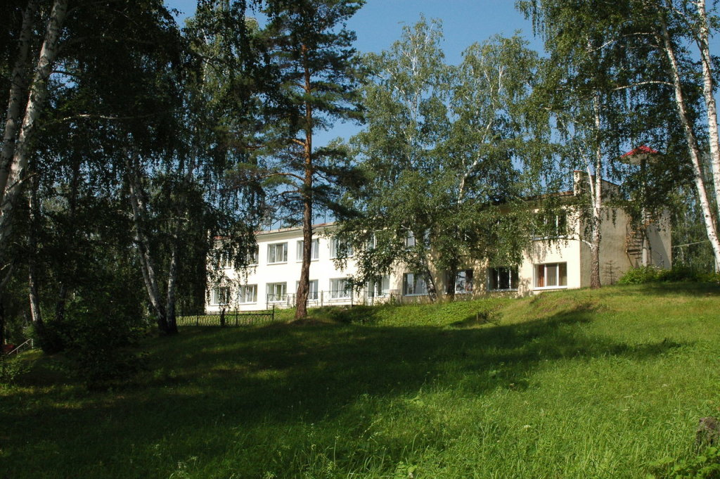 Avrora Klassik Country Complex - carbon neutral hotel in Kasli
