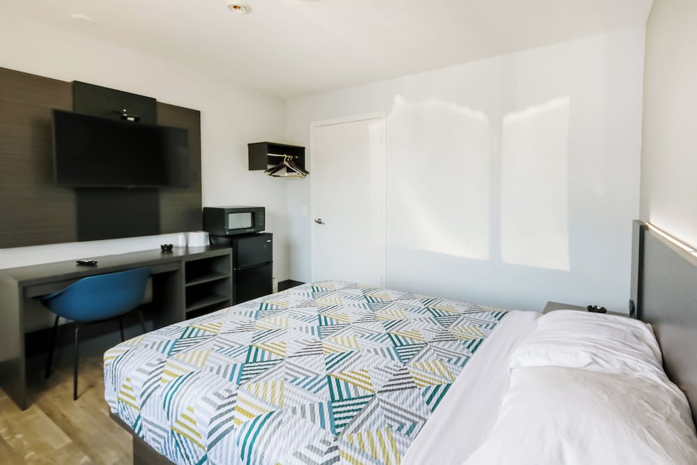 Motel6 Topeka KS Northwest - photo 14