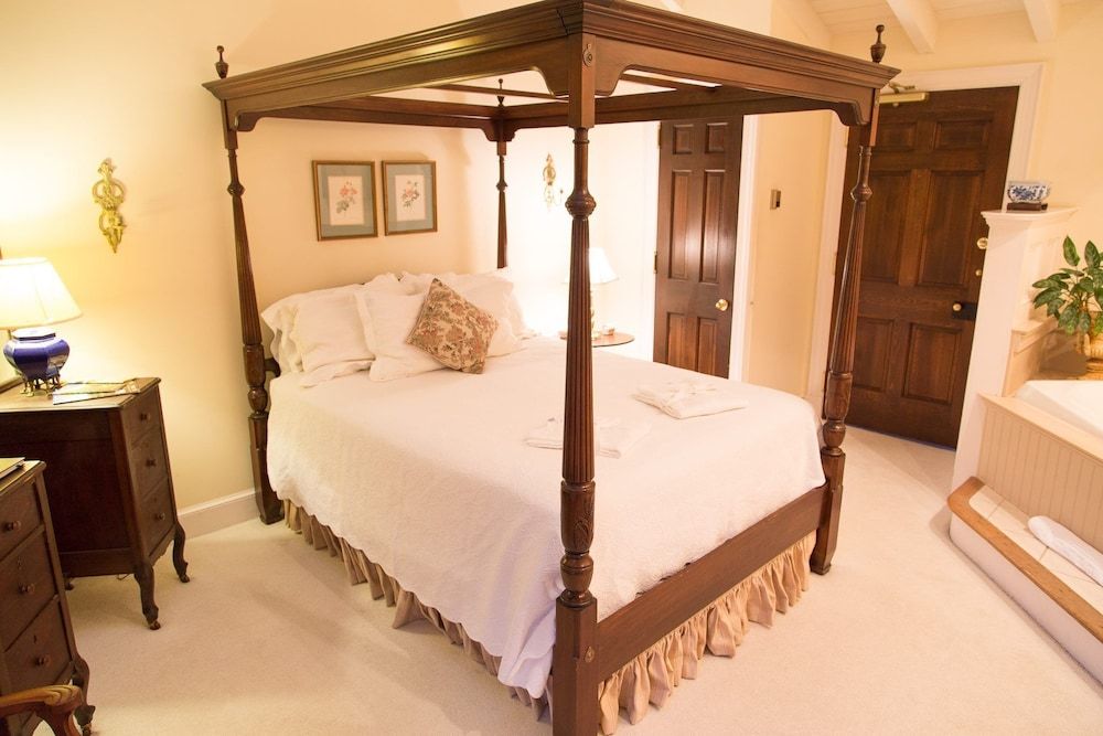 Inn at Stone Manor - photo 19