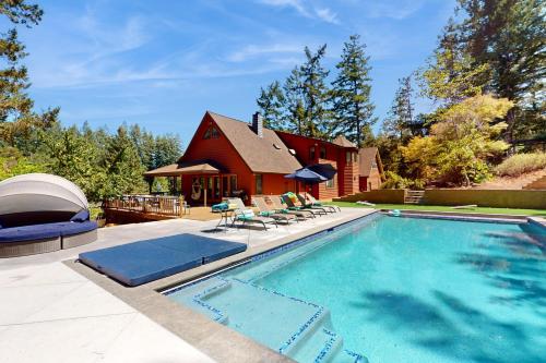 Sunny Grove Retreat — hotel in Sebastopol