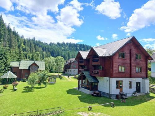 Lisova kazka in Vorokhta, Ukraine