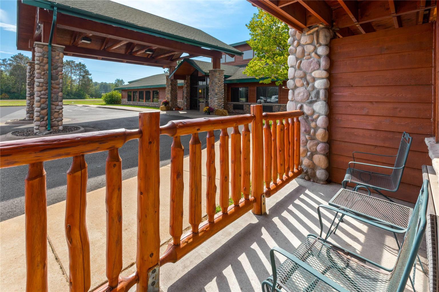 Shell Lake Lodge a Travelodge by Wyndham - photo 9