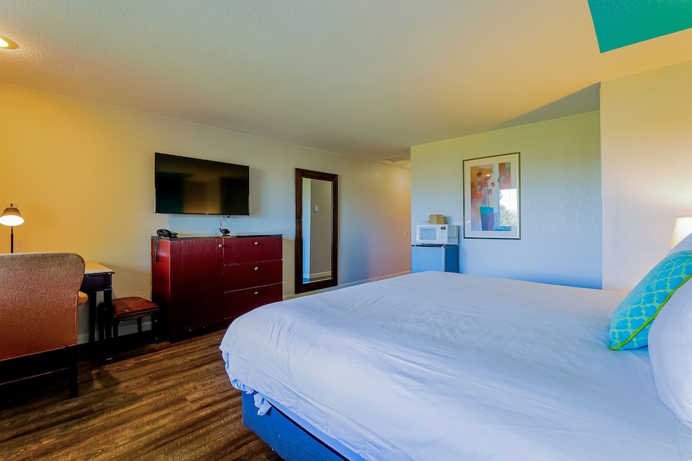 Coast River Inn by OYO Seaside - photo 64
