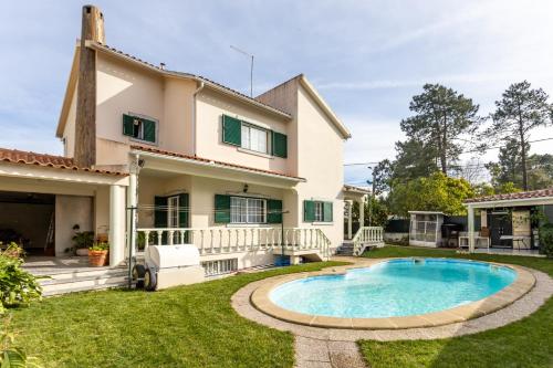 Casa Ze da Cotta Marisol — 4-Star Luxury Hotel in Corroios, Portugal