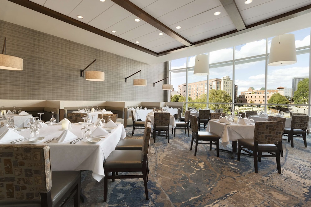 Embassy Suites by Hilton Greenville Downtown Riverplace - photo 30