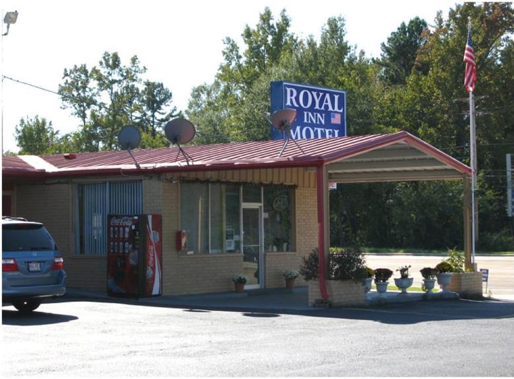 Royal Inn Linden - photo 3