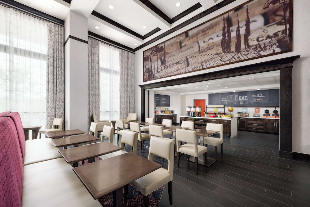 Hampton Inn & Suites Napa - photo 39