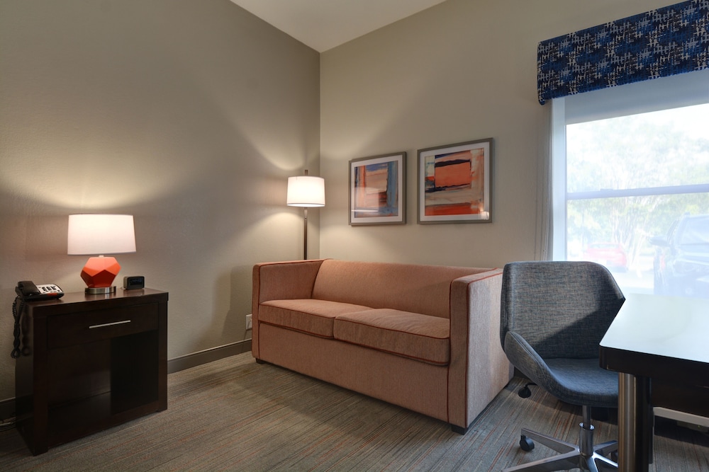 Hampton Inn Greenwood - photo 6