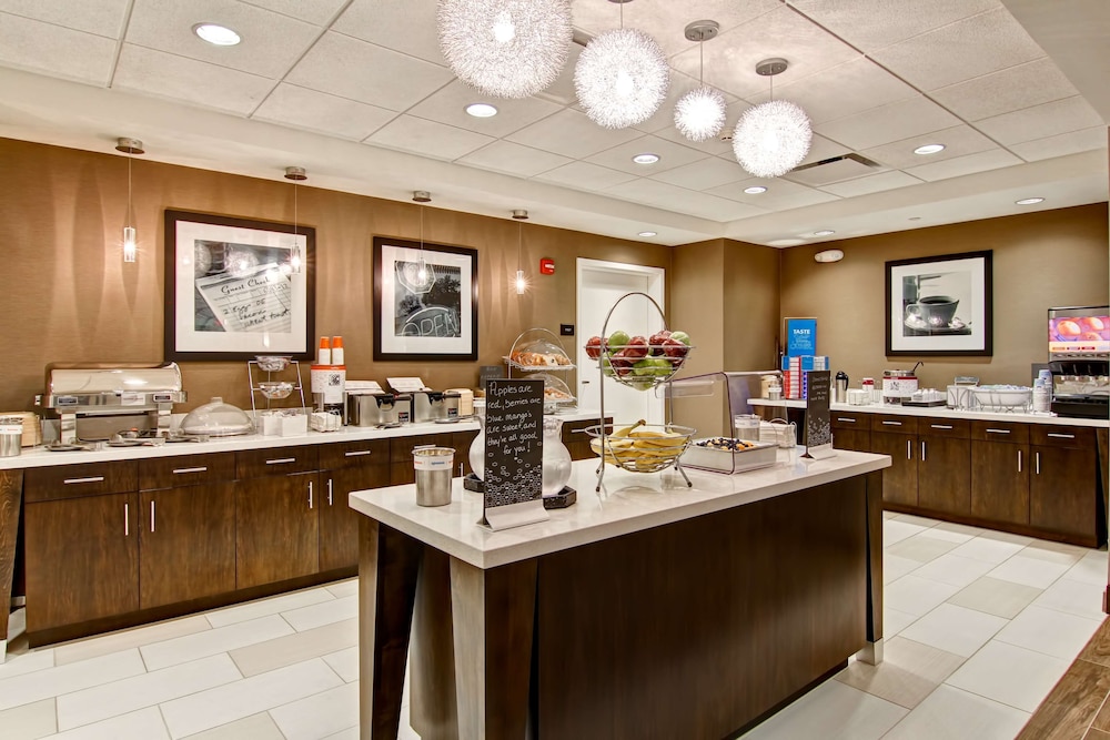 Hampton Inn & Suites Detroit Troy - photo 34