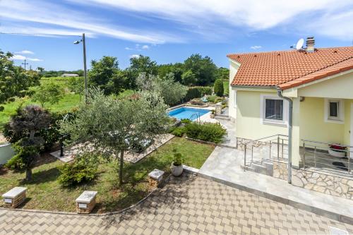 Villa Sole Istria holliday villa near Pula Ferienhaus Ferienvilla Istrien — 4-Star Luxury Hotel in Marcana, Croatia