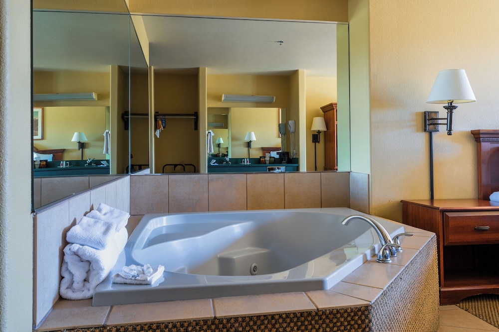 Baymont by Wyndham Pinedale - photo 30