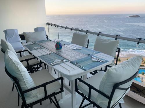 Suite Du Soleil Ixtapa — 4-Star Luxury Hotel in Ixtapa, Mexico