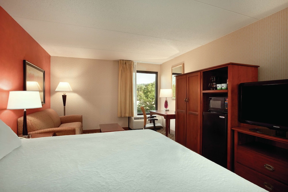 Hampton Inn by Hilton York - photo 12
