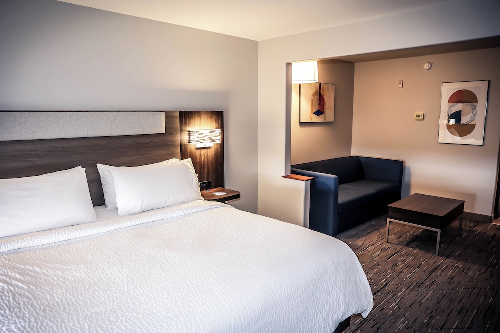 Holiday Inn Express Hotel & Suites Douglas by IHG - photo 5