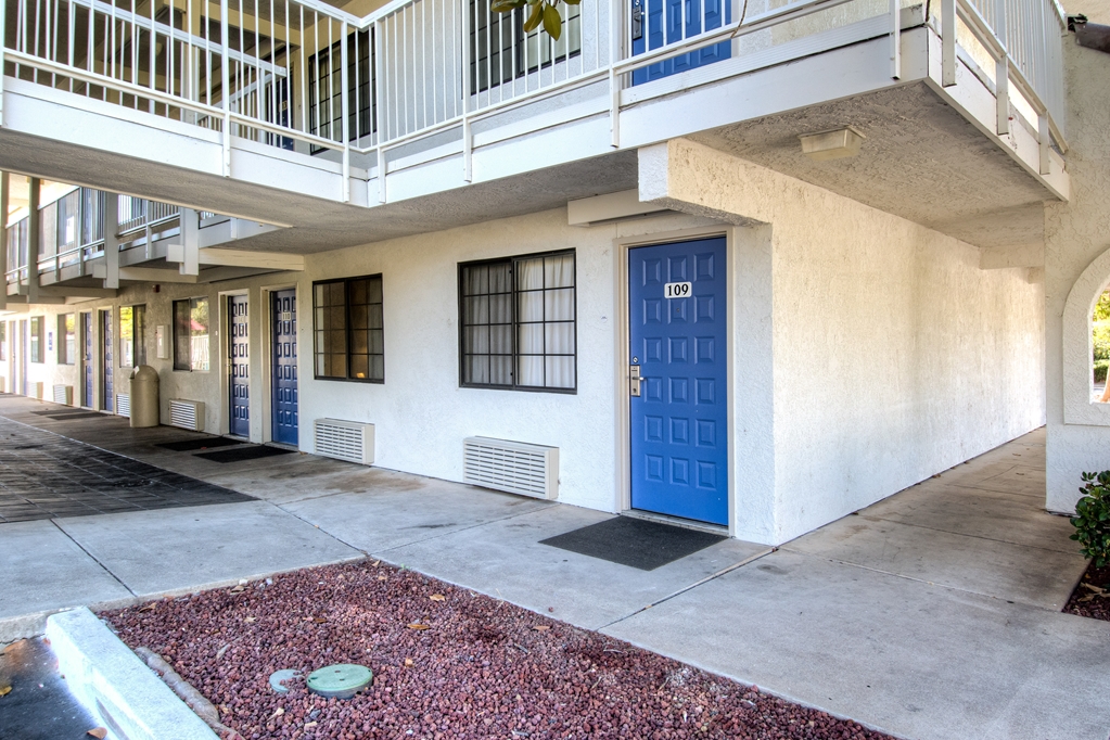 Motel 6 Redding CA South - photo 11