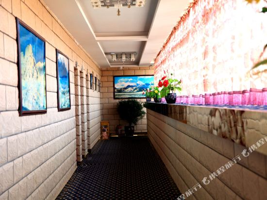 Namucuo Hotel - last minute hotel in Lhasa