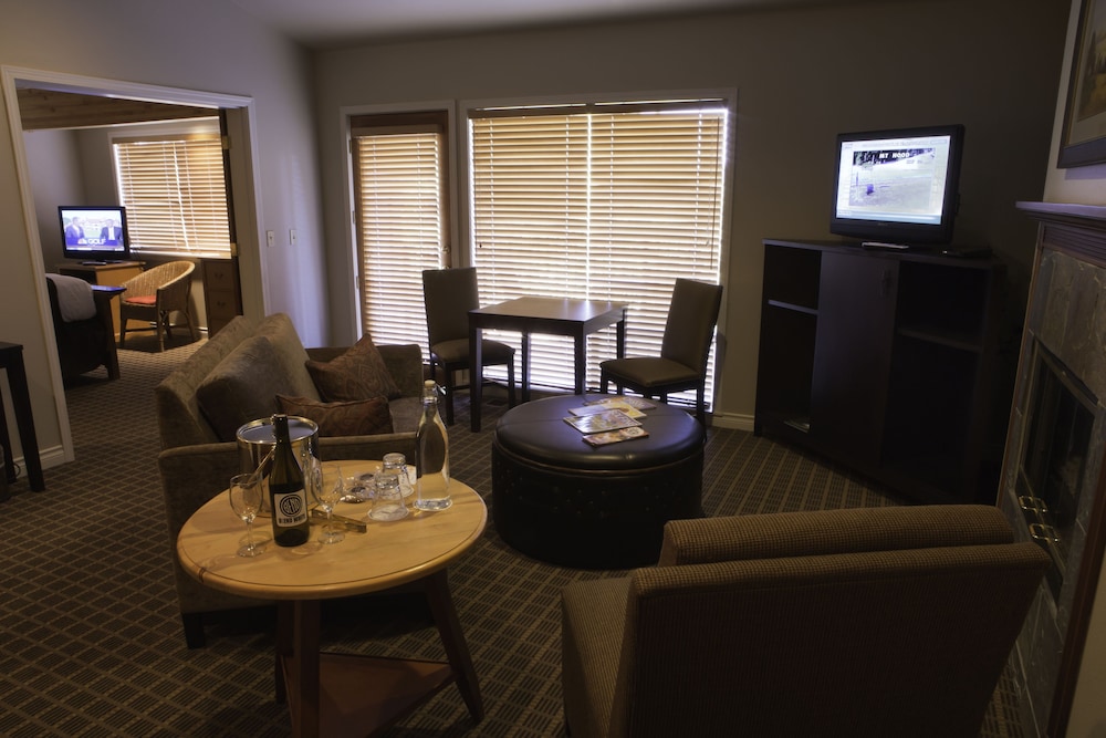 Pine Ridge Inn - photo 19