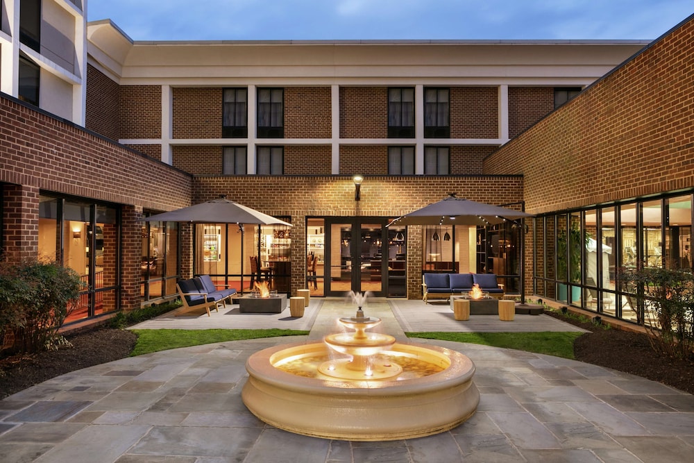Doubletree by Hilton McLean Tysons - photo 59
