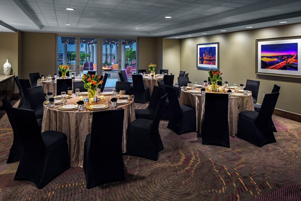 Hotel Indigo Austin Downtown University by IHG - photo 69