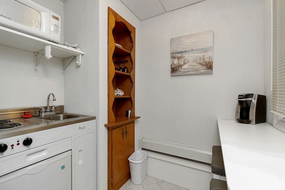 Towne Lyne Motel - photo 119